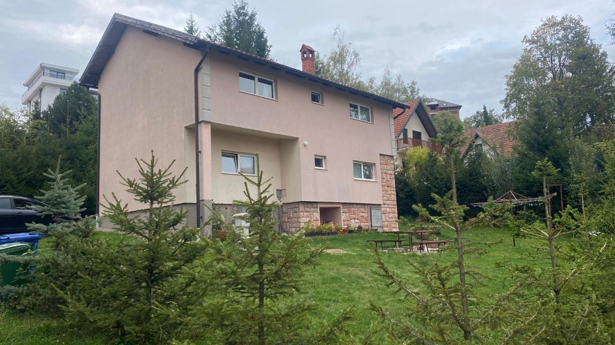 Apartmani Nais 兹拉蒂博尔 外观 照片