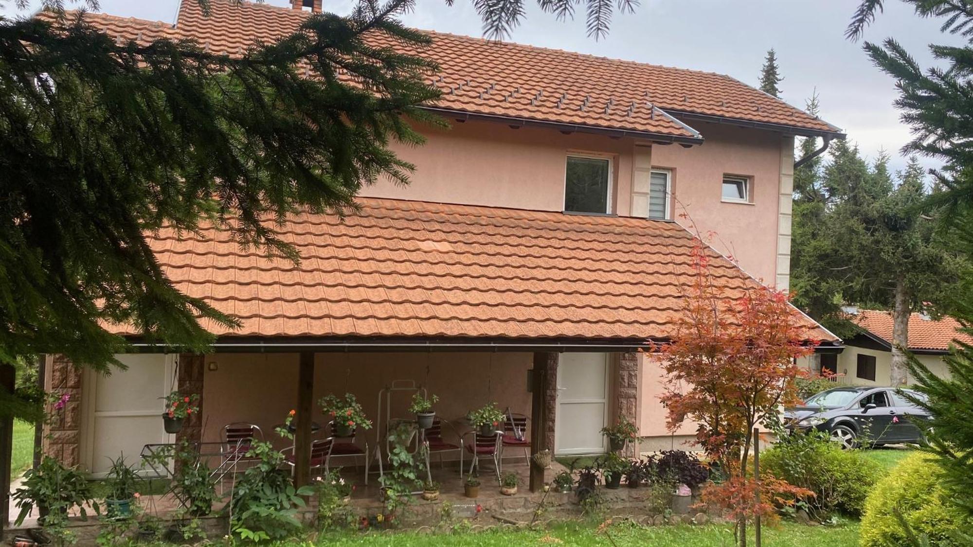 Apartmani Nais 兹拉蒂博尔 外观 照片